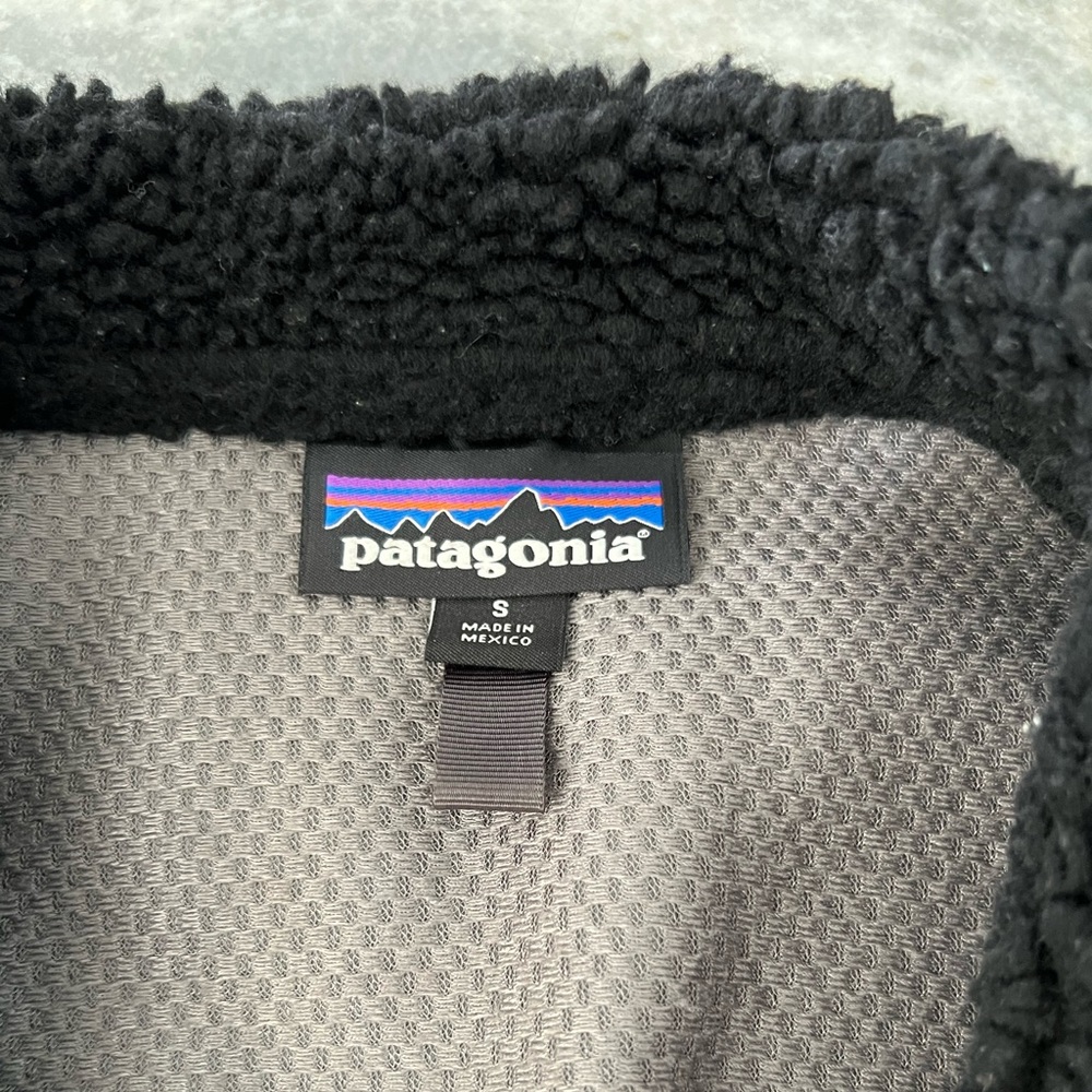 Patagonia Women's Black Pile Fleece Vest Size S - Picture 6 of 7